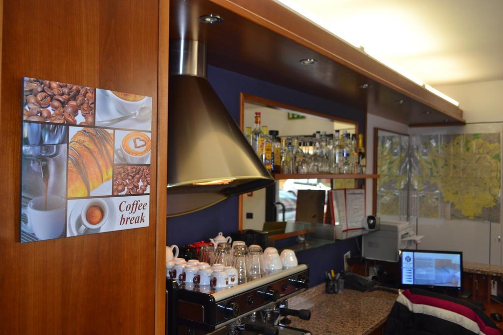 Hotel Iride Stazione Lambrate Citta Studi Mailand Exterior foto