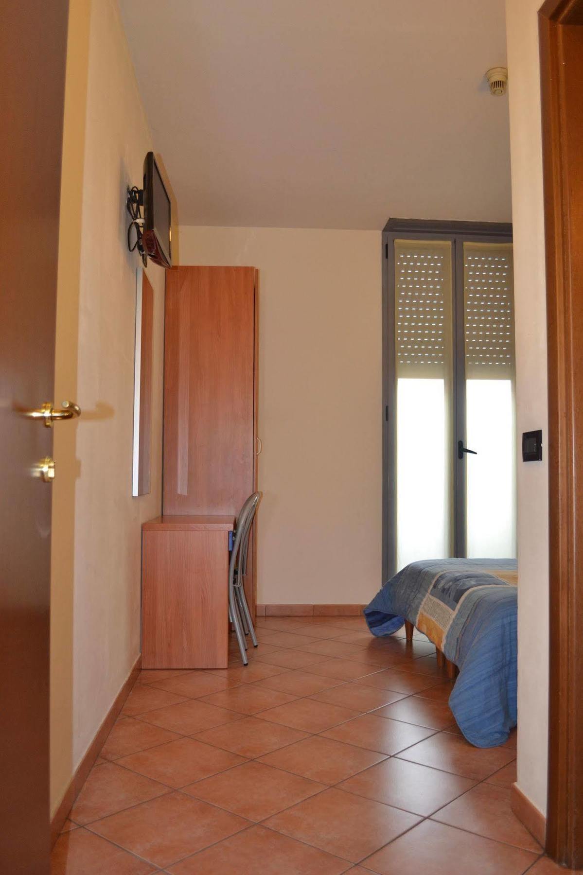 Hotel Iride Stazione Lambrate Citta Studi Mailand Exterior foto
